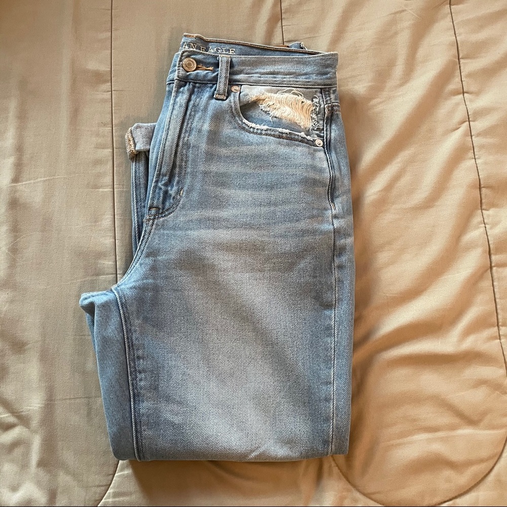 American Eagle Mom Jeans